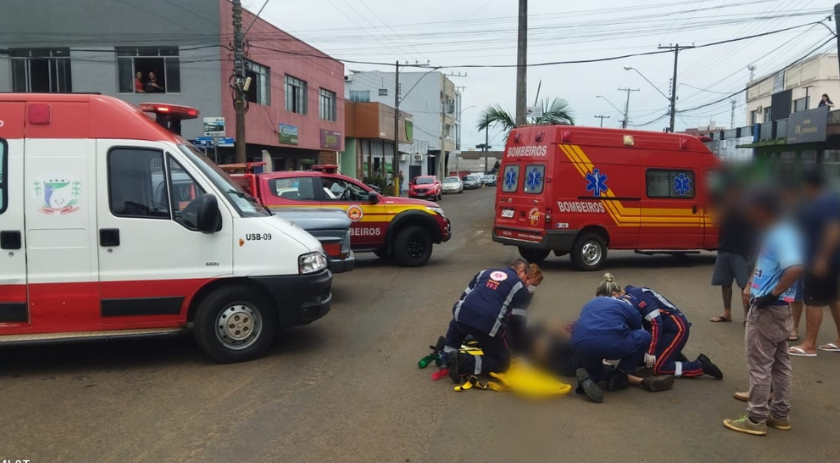 Condutor de motocicleta fica ferido em acidente de trânsito