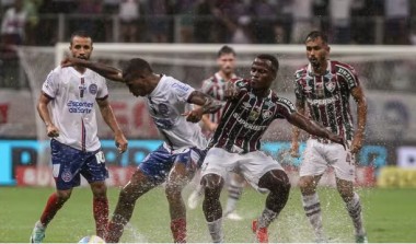 Bahia vira sobre o Fluminense com dois golaços e vence a primeira no Brasileiro