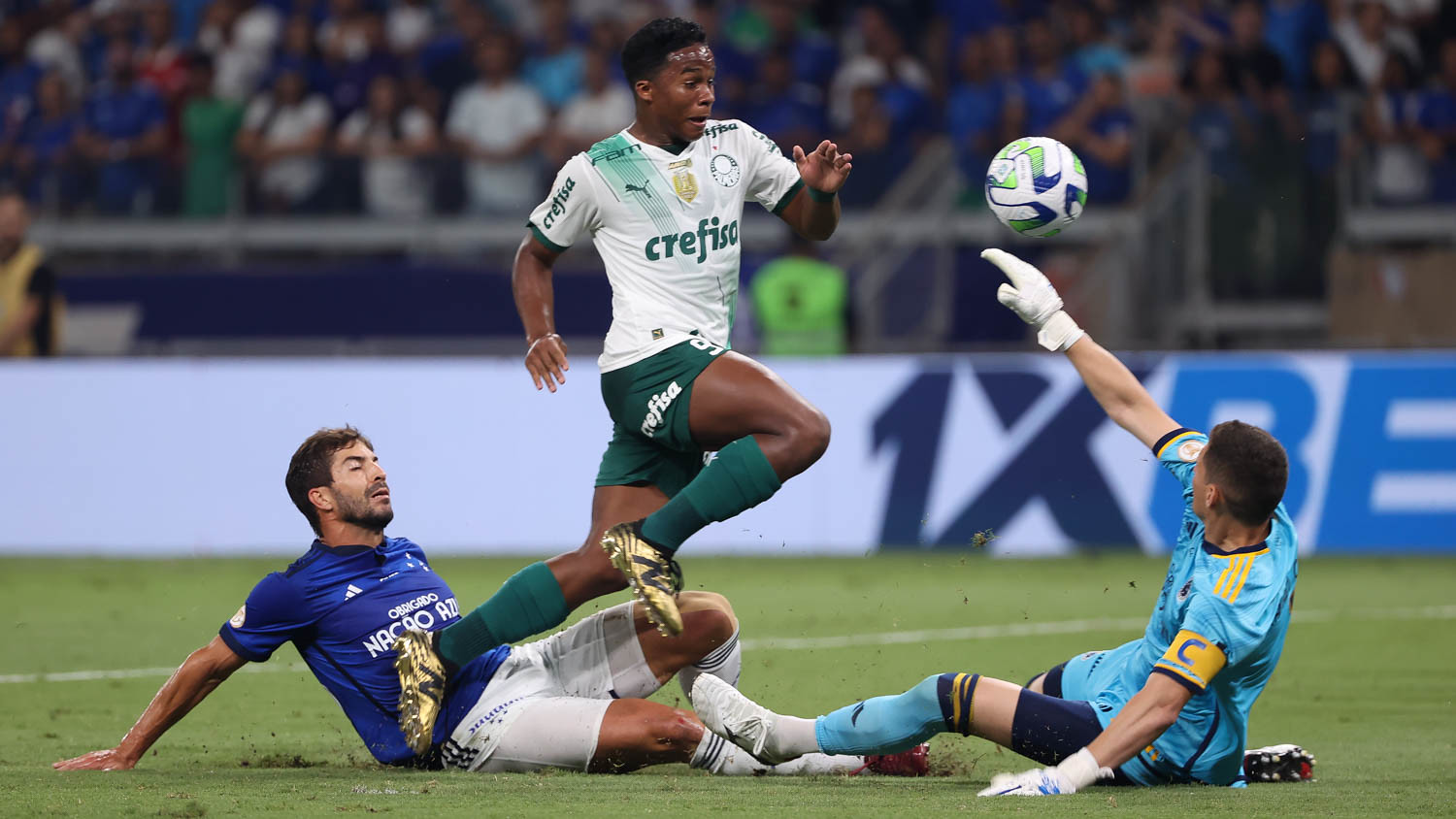 Palmeiras empata com o Cruzeiro e conquista o Brasileirão