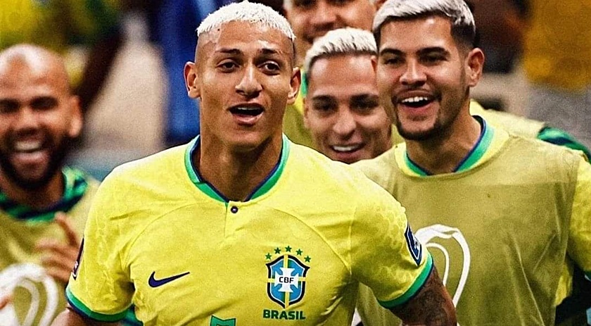 Com direito a golaço de Richarlison, Brasil vence Sérvia na estreia, jogo  online brasil e servia 