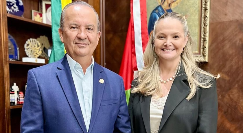 Governador Jorginho Mello nomeia primeira mulher a comandar o MPSC