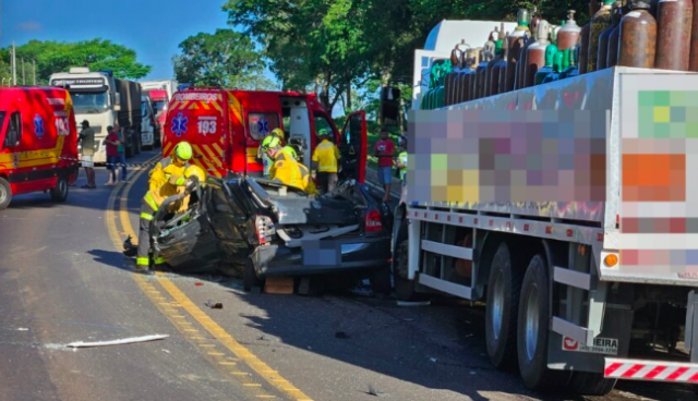 Família de Chapecó morre em acidente na BR-282 - ClicRDC