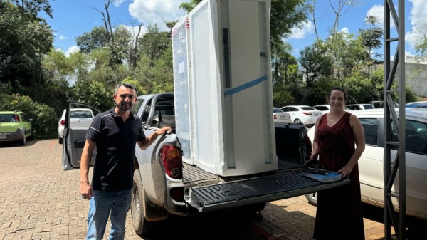 Escolas municipais recebem novos equipamentos para melhorar infraestrutura