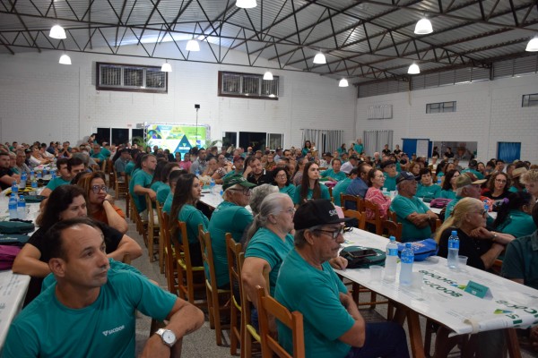 Pré-assembleia do Sicoob de Bom Jesus do Sul reúne mais de 400 associados