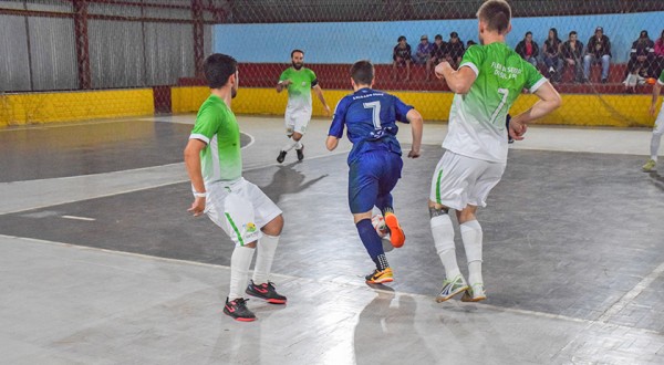 Equipes protagonizam grandes jogos pela Copa CIF/Cresol Icatu Coopera de Futsal Internacional