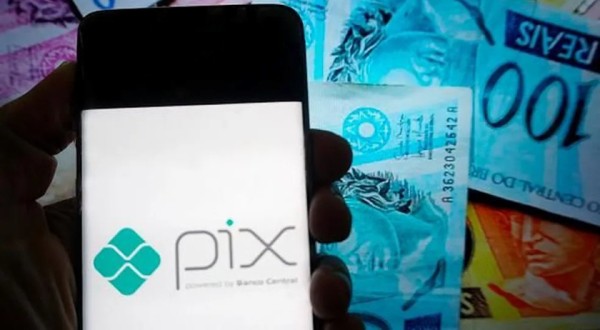 Pix supera 200 milhões de transações em um dia e bate recorde