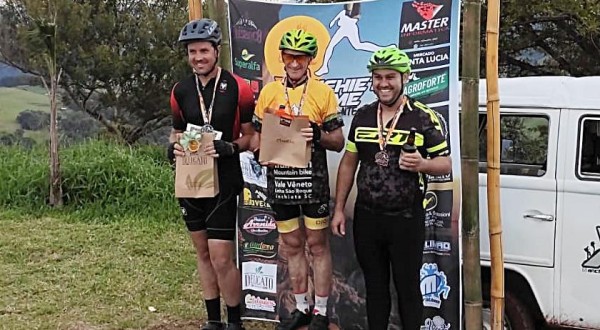 Cerqueirense fica em terceiro colocado em competição de Mountain Bike